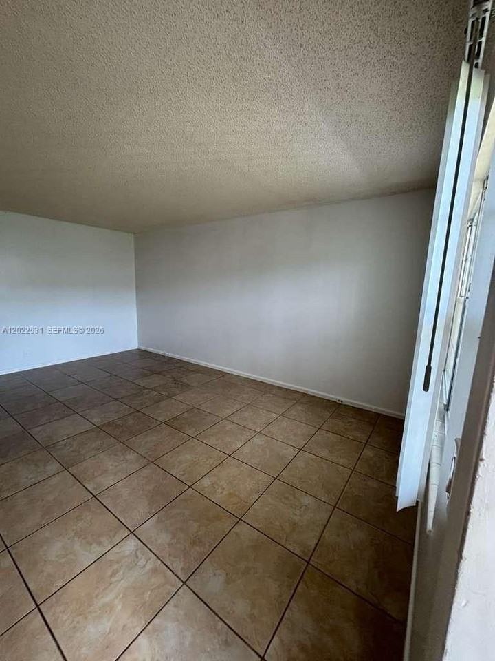 531 Fanshaw M #531 - Photo 3 of 13