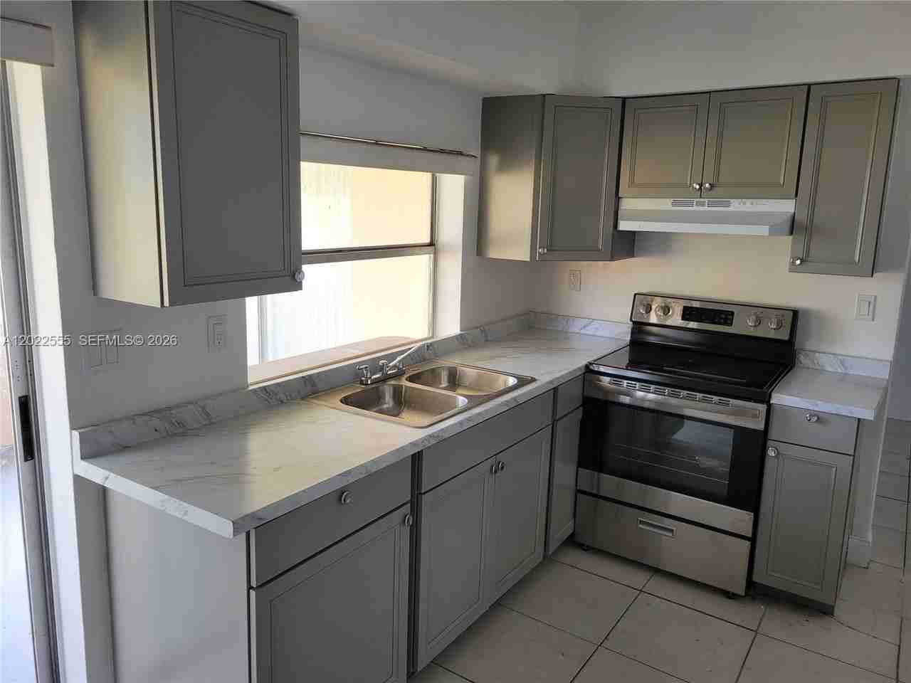 8300 Nw 26th Pl #0 - Photo 5 of 18