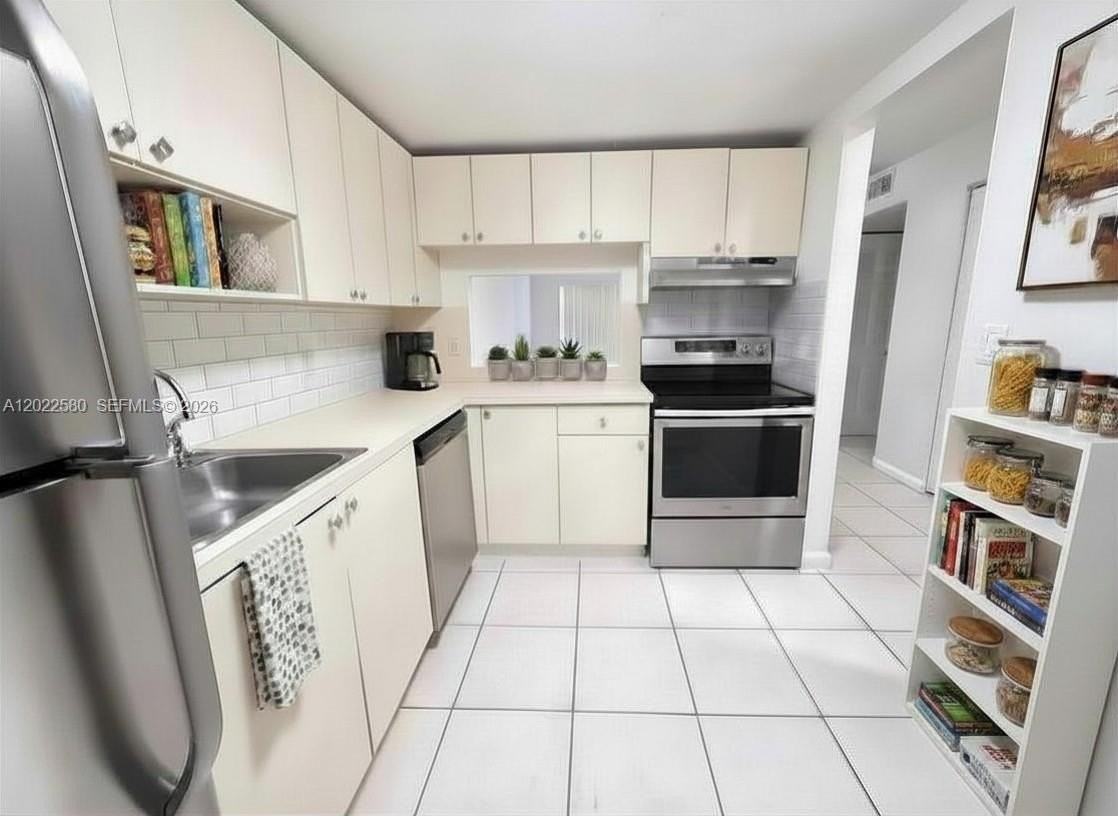 9970 Sw 88th St #914-9 - Photo 4 of 14