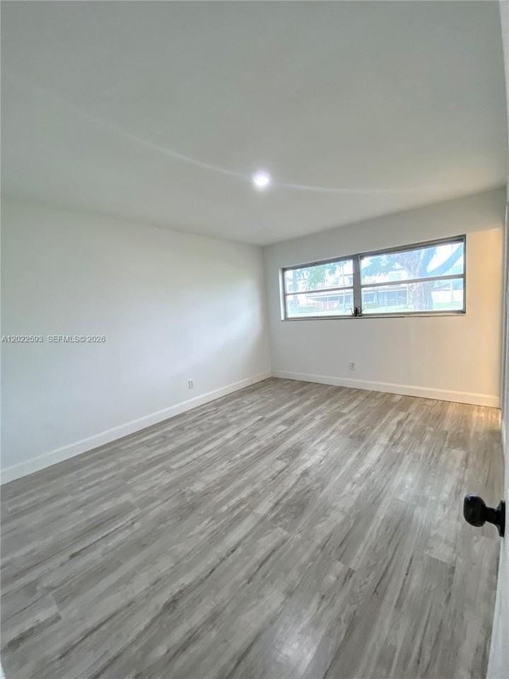 3000 Nw 5th Ter #129 - Photo 4 of 6