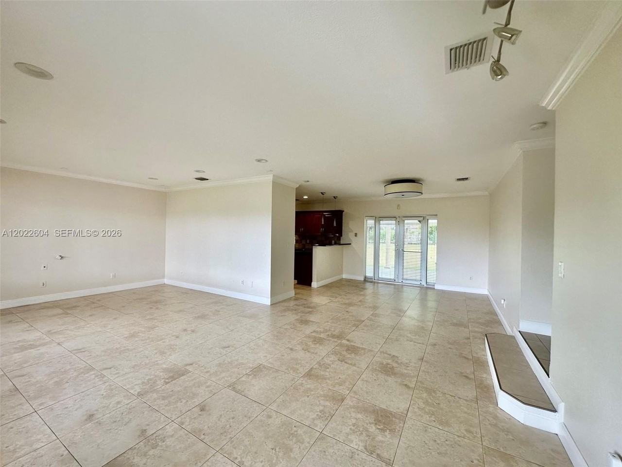 6801 Sw 102nd Ave #0 - Photo 4 of 11