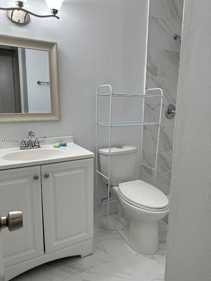 4271 Nw 11th St #1 - Photo 6 of 9