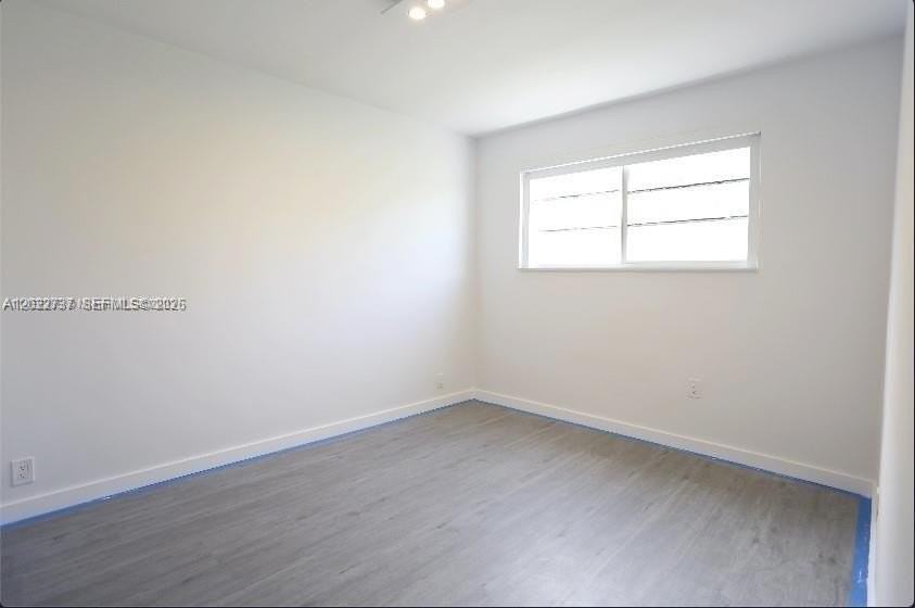 324 Washington Ave #D - Photo 5 of 9