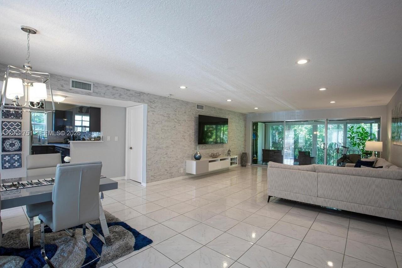 3615 Citrus Trce #4 - Photo 2 of 16