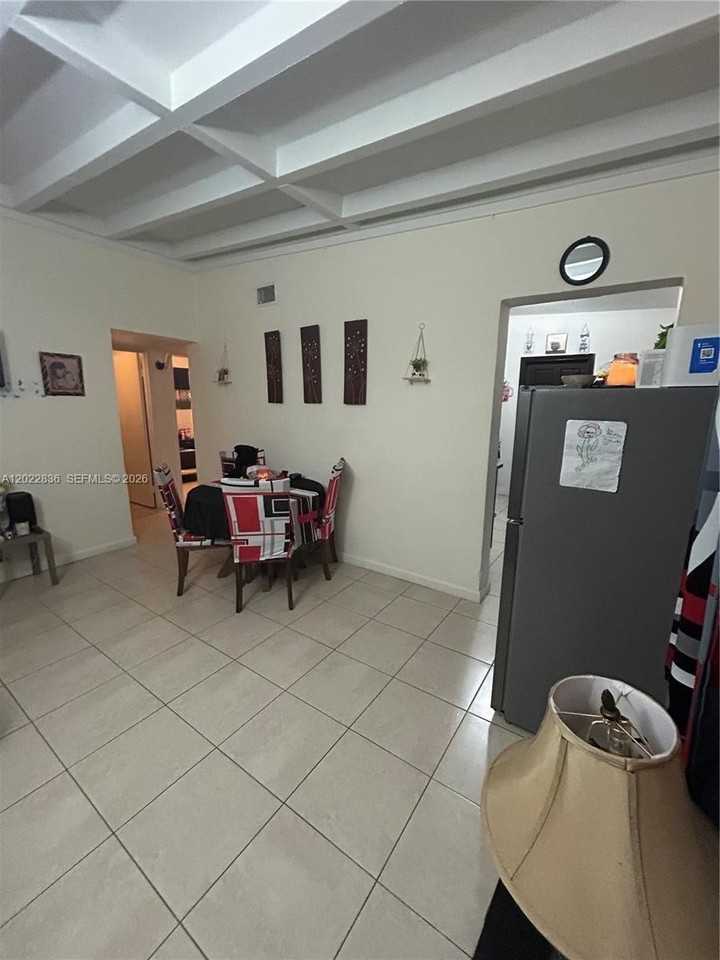 1080 Nw 121st St - Photo 6 of 34