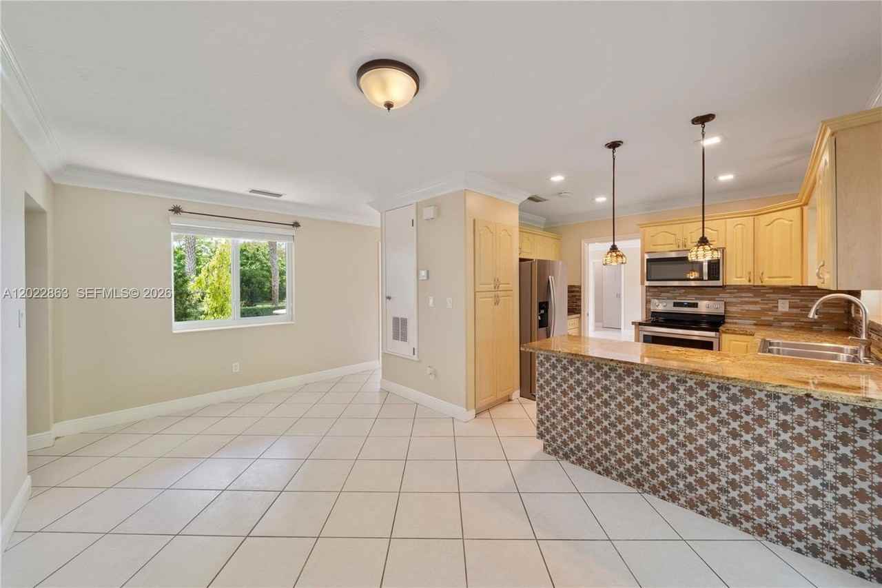 7632 Sw 96th Ct #0 - Photo 2 of 9