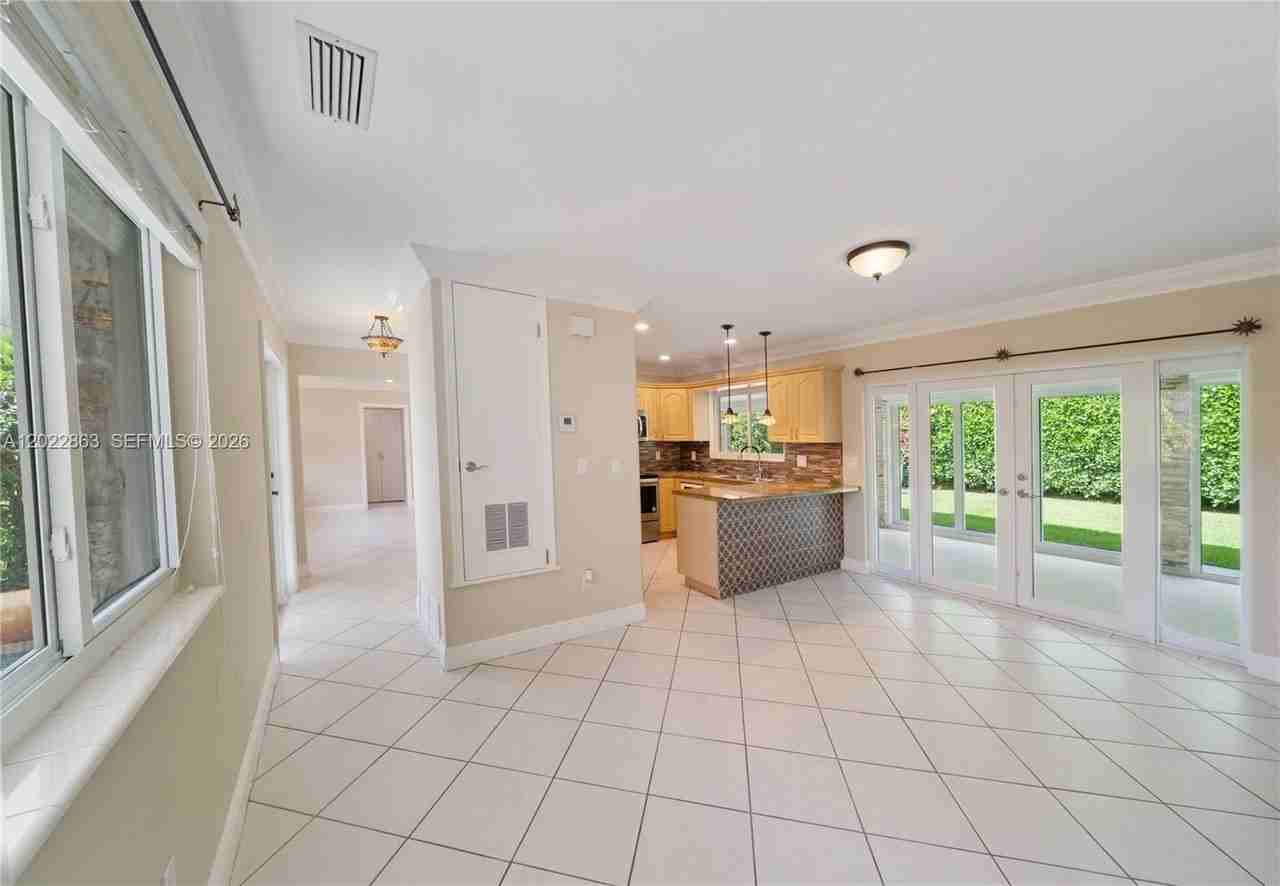 7632 Sw 96th Ct #0 - Photo 3 of 9