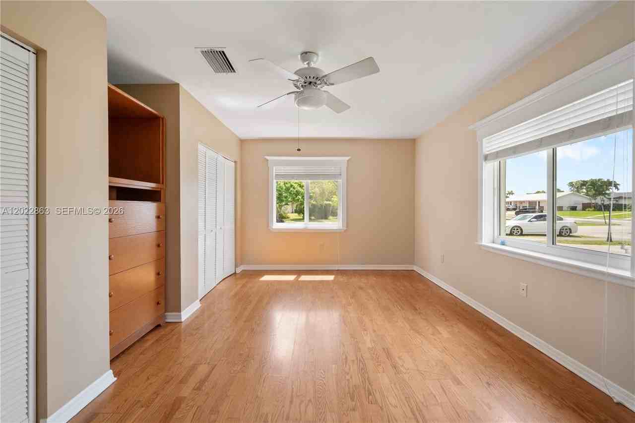 7632 Sw 96th Ct #0 - Photo 5 of 9
