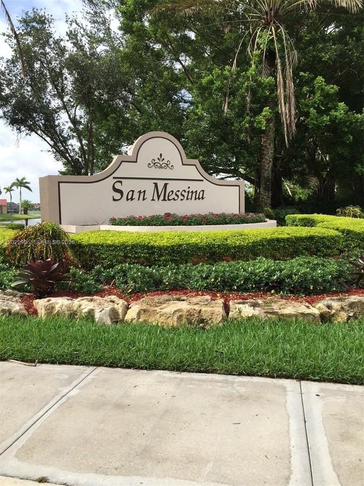 1804 Salerno Cir #1804