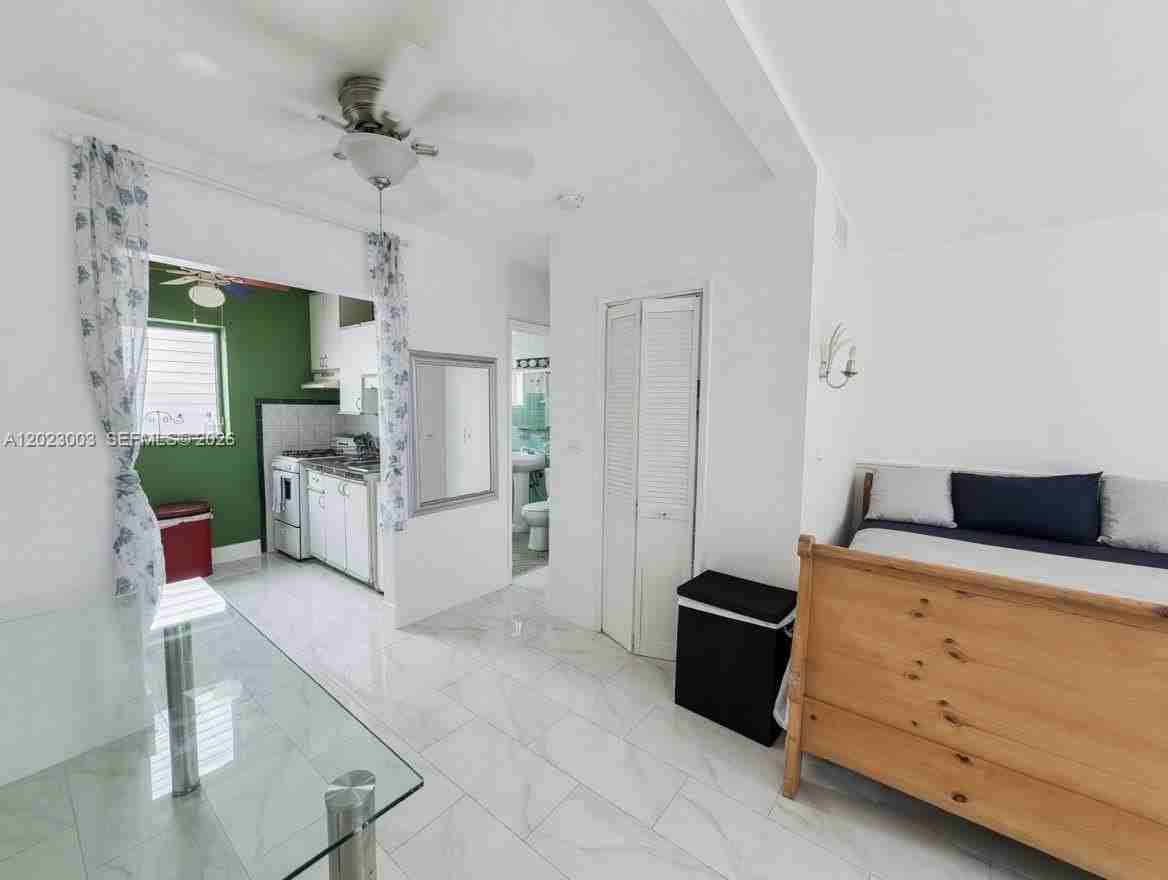 7935 Carlyle Ave #4 - Photo 4 of 16