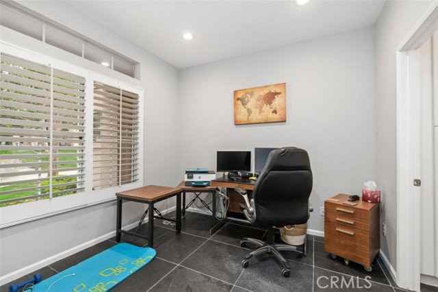 98 Shorebreaker Dr - Photo 6 of 8