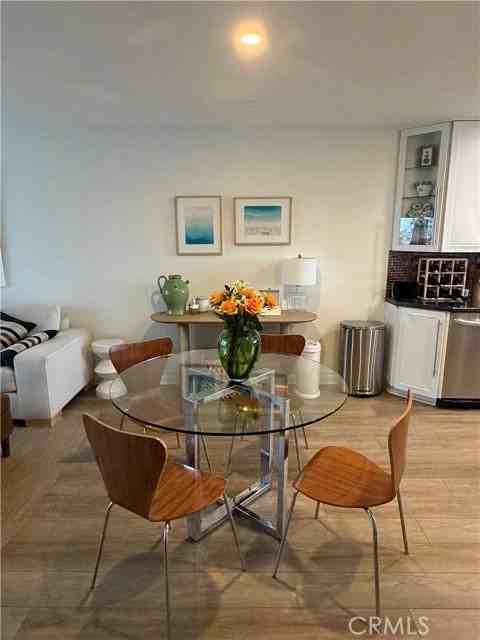 24601 Harbor View Dr - Photo 6 of 8