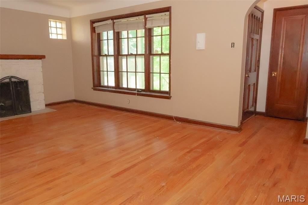 1067 Melvin Ave - Photo 4 of 14