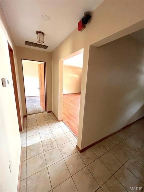 310 S 10th St - Photo 2 of 9