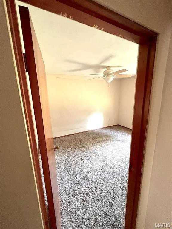 310 S 10th St - Photo 5 of 9