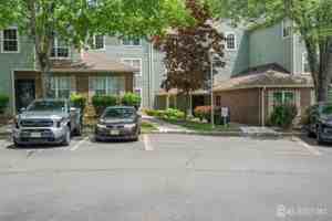 featured image of 6142 Cedar Ct