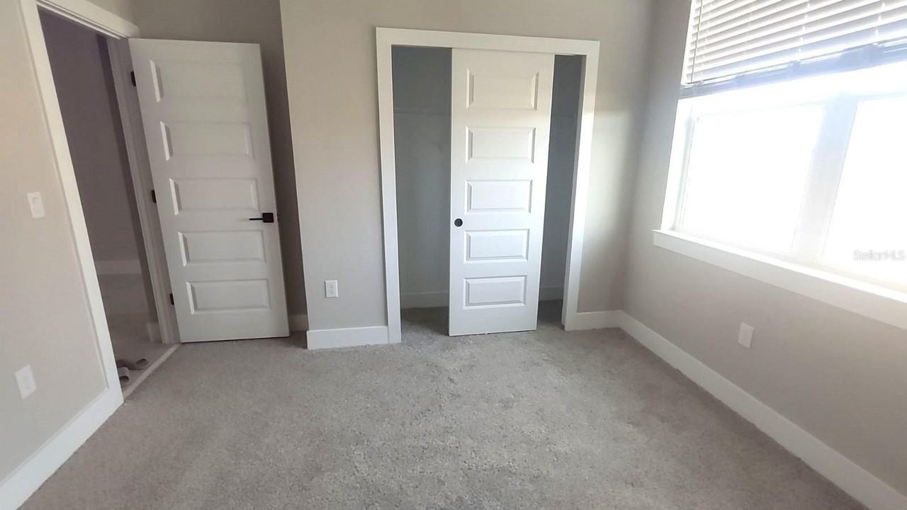 100 Runaway Field Ave - Photo 7 of 12