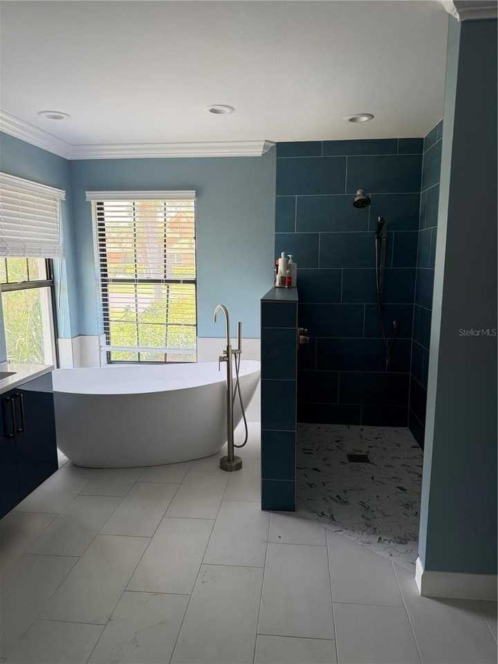 4931 Fallcrest Cir - Photo 6 of 11