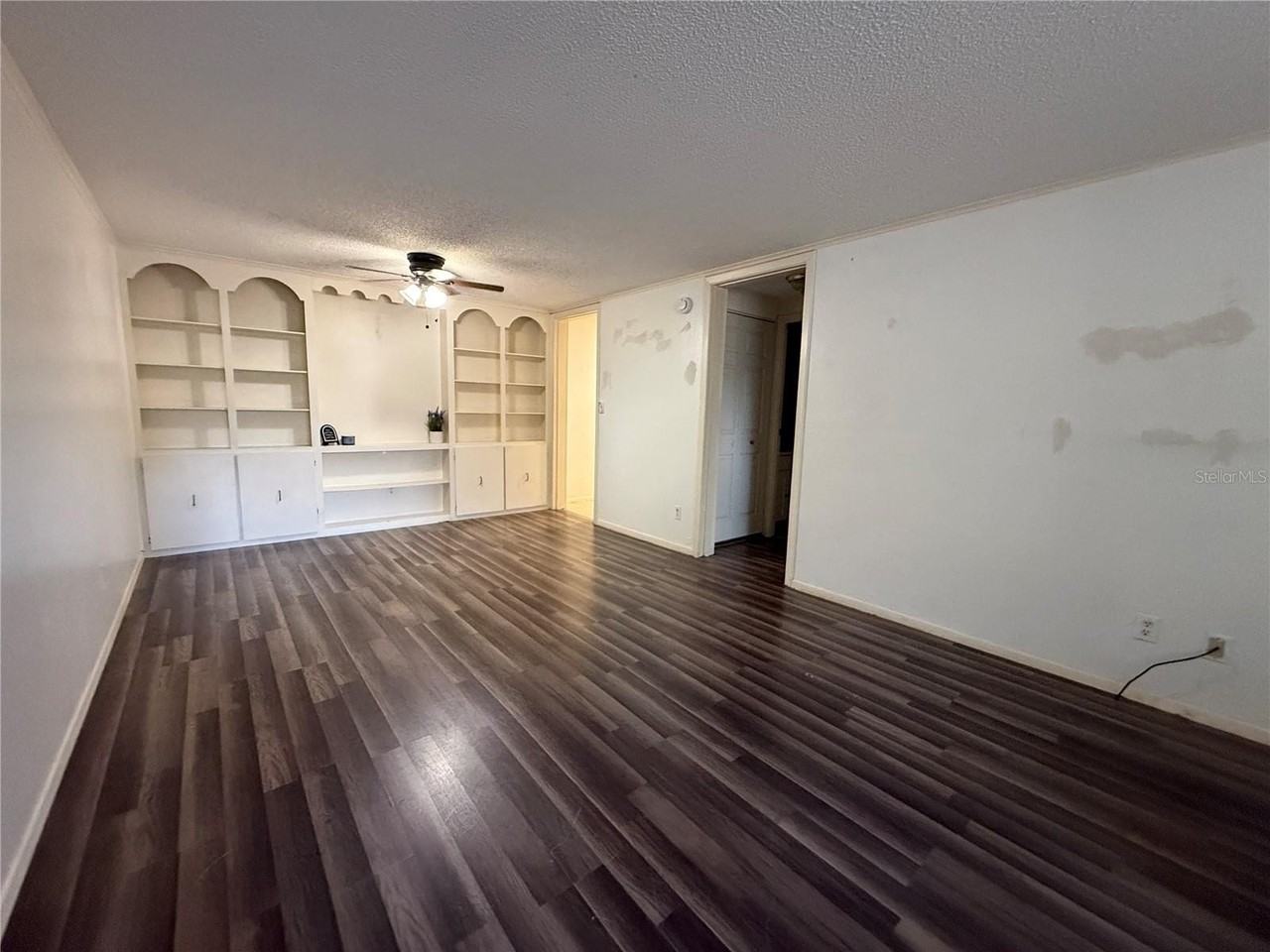 2490 Sw 14th Dr #14 - Photo 3 of 8