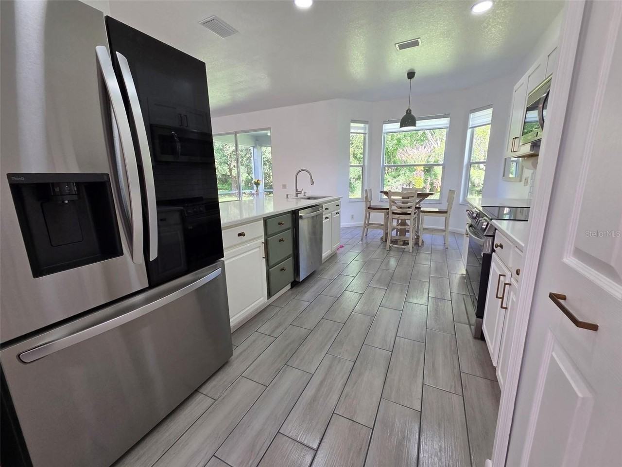 3323 Songbird Ln - Photo 4 of 21