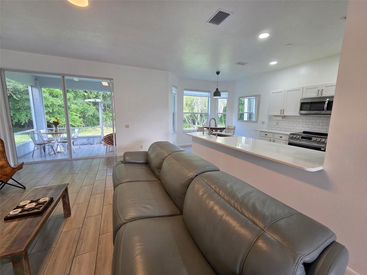 3323 Songbird Ln - Photo 7 of 21