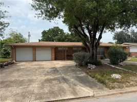 featured image of 710 Camellia Ave