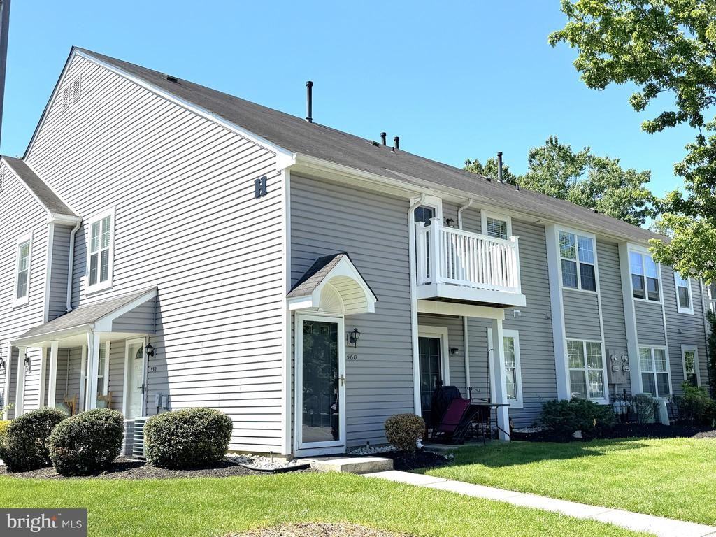 560 Shetland Ct - Photo 2 of 23