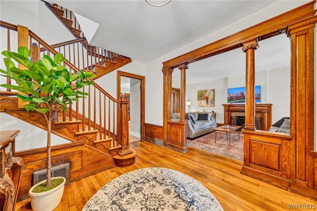 109 Dorchester Rd - Photo 5 of 46