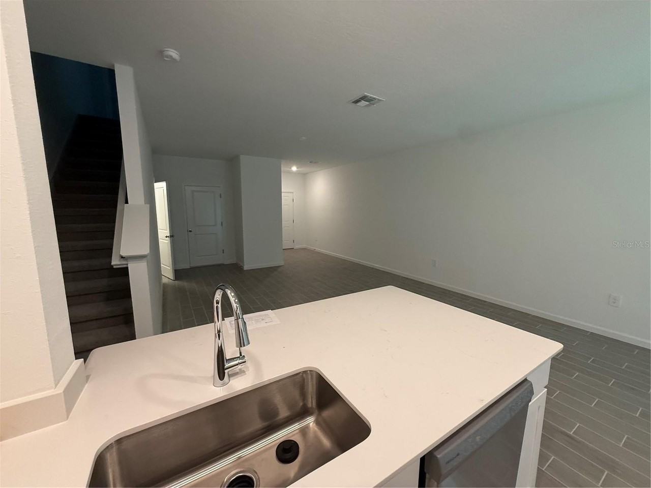 3674 Se 37th Ct - Photo 6 of 29