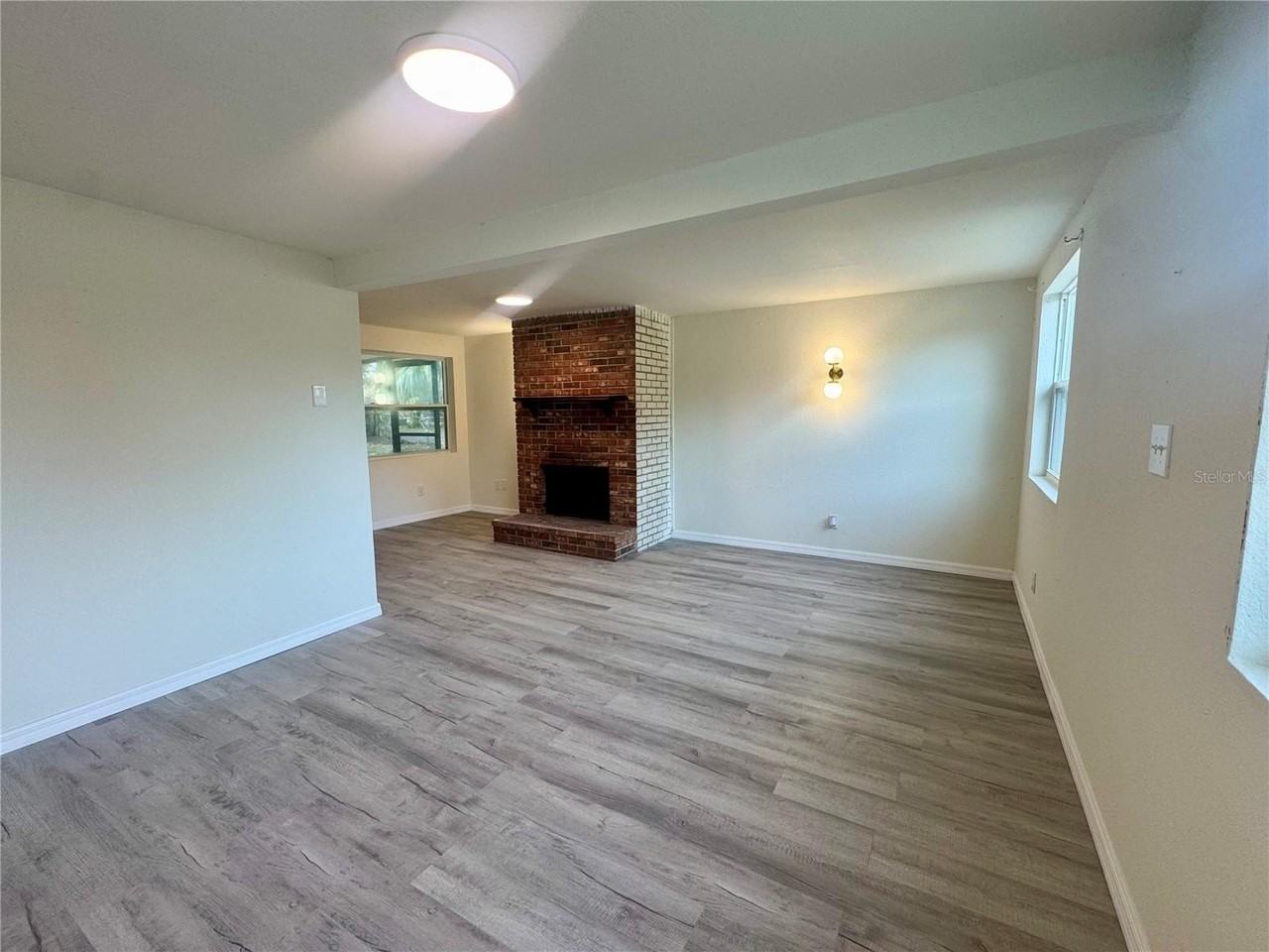7224 Valiant Ct - Photo 4 of 22