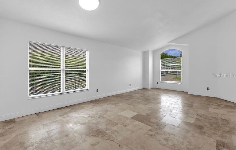 608 Bridge Creek Blvd - Photo 5 of 30