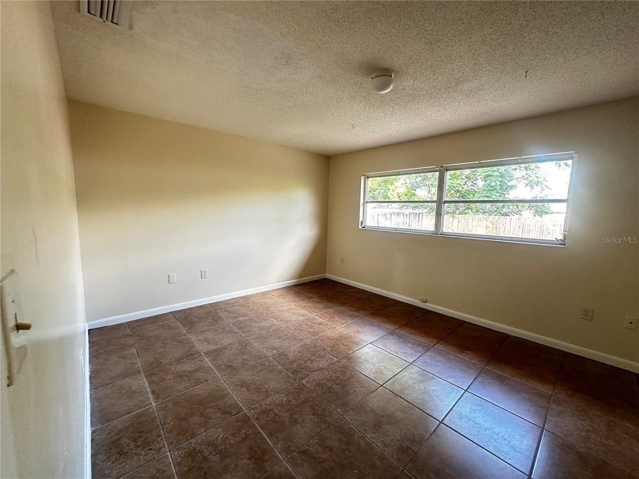 708 Bahia Cir - Photo 7 of 10