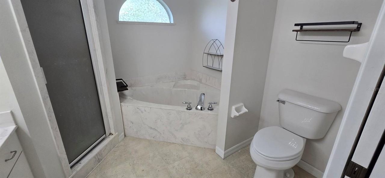 4296 Sw 98th St - Photo 3 of 12