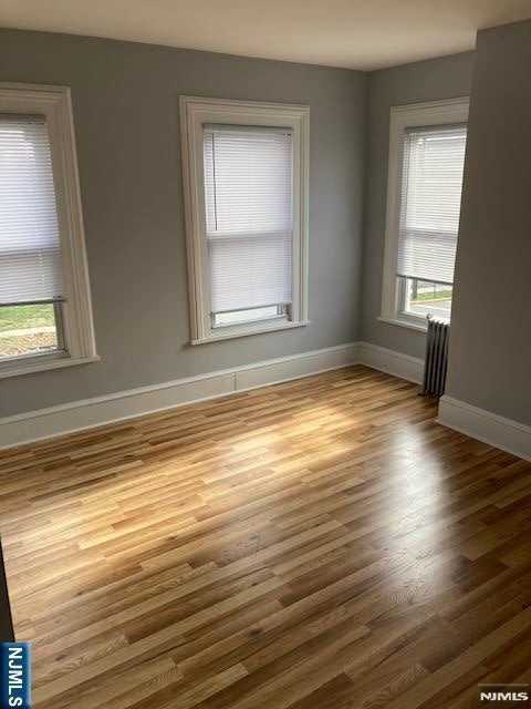 129 Union St - Photo 3 of 10