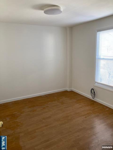 129 Union St - Photo 5 of 10