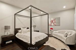 featured image of 4816 Gloria Ave