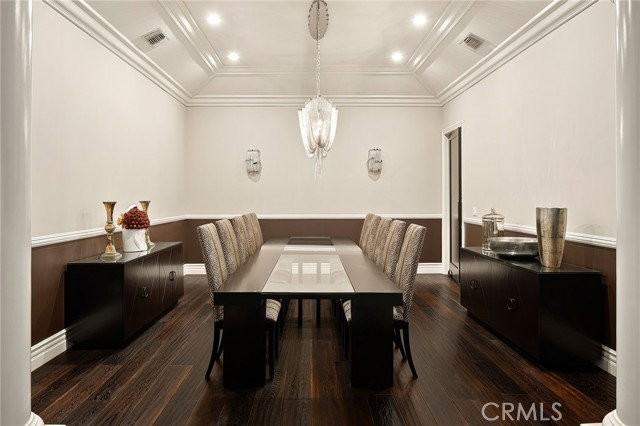 4816 Gloria Ave - Photo 4 of 8