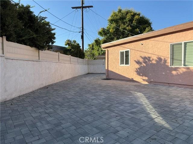 6203 Goodland Ave - Photo 3 of 8