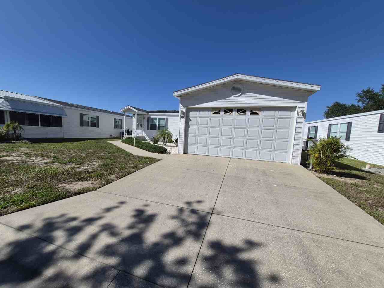 2113 Sawgrass Ln - Photo 2 of 50
