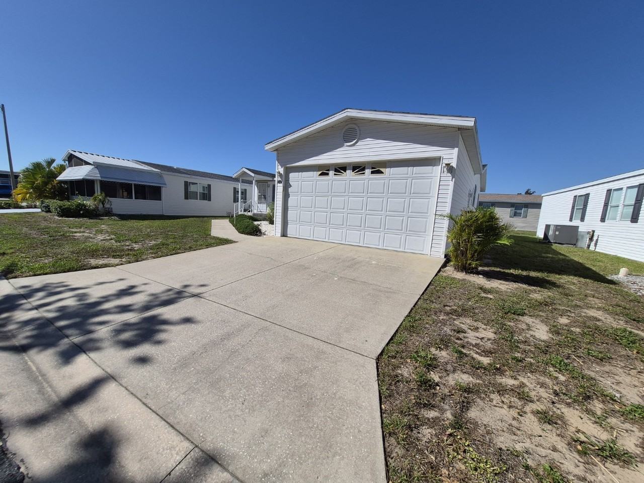 2113 Sawgrass Ln - Photo 3 of 50