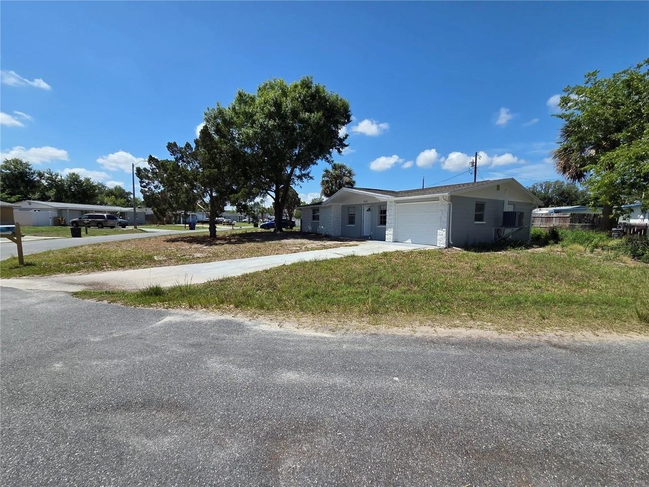 4616 Irene Loop - Photo 4 of 50