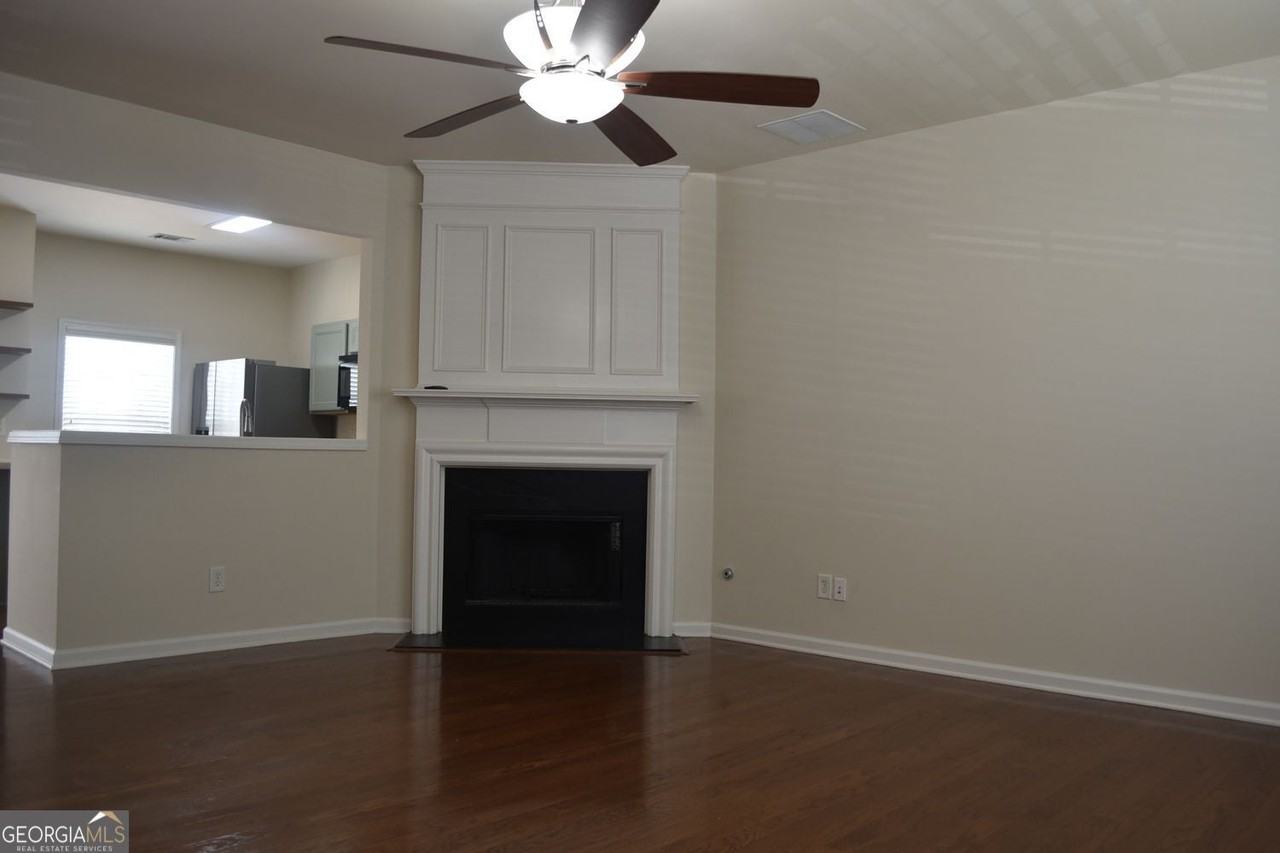 1033 Annazanes Ct - Photo 2 of 25