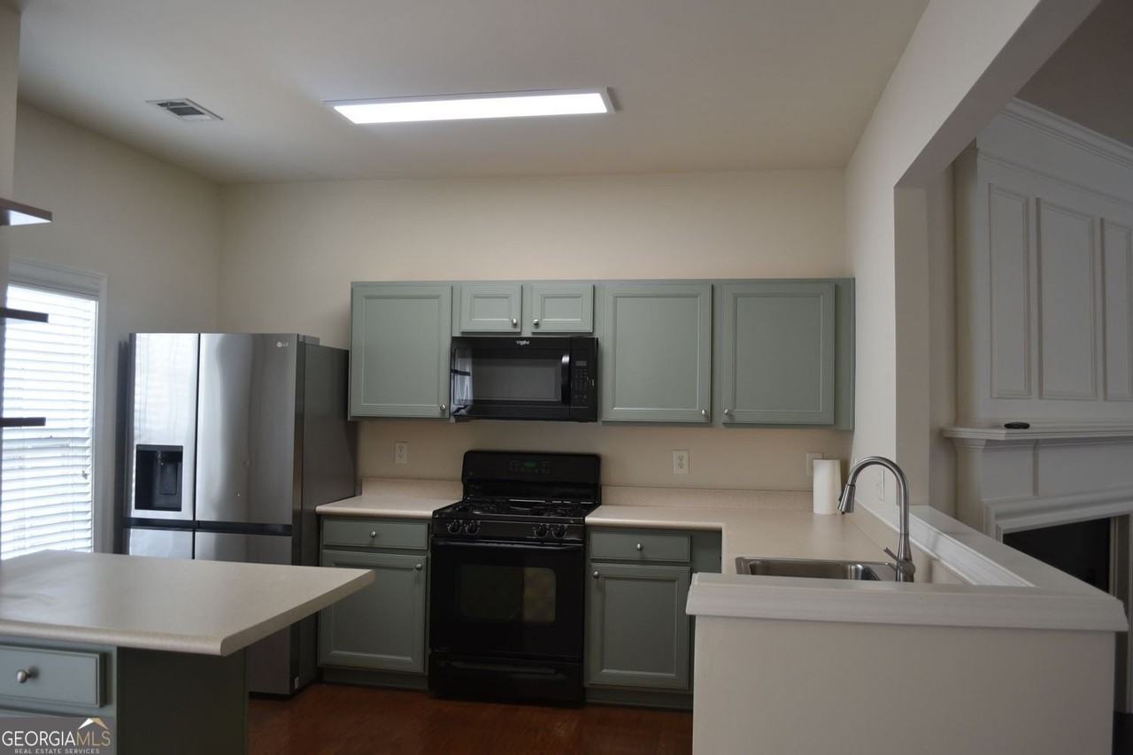 1033 Annazanes Ct - Photo 6 of 25