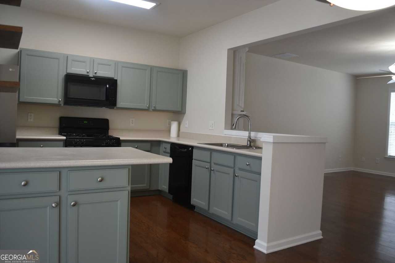 1033 Annazanes Ct - Photo 7 of 25