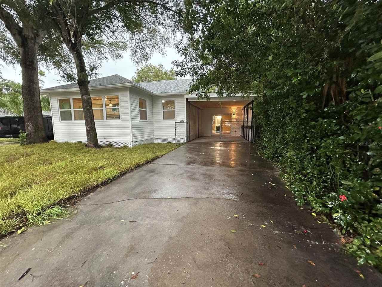 1615 39th St S - Photo 3 of 35