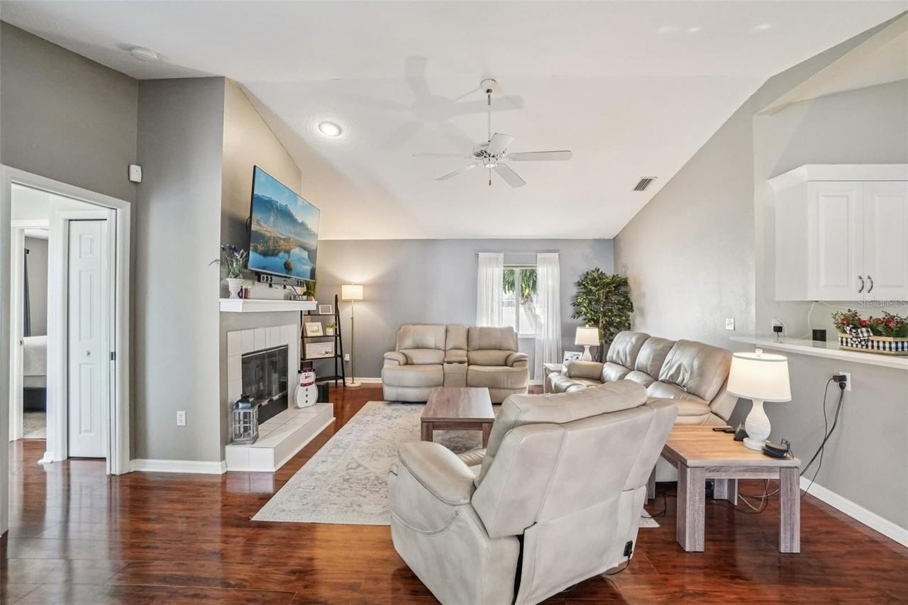 3132 Shoreline Dr - Photo 6 of 30