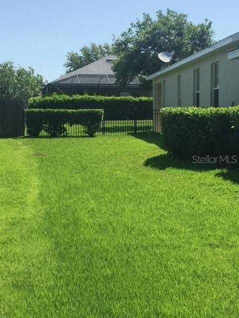 15012 Heronglen Dr - Photo 4 of 16