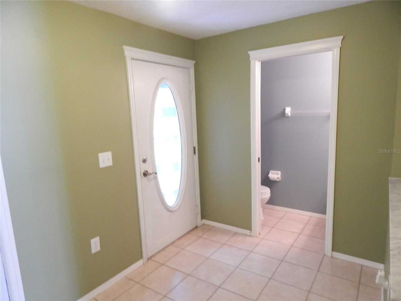 5869 Meadowpark Pl - Photo 5 of 31