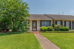 featured image of 495 Longmeadow St