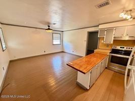 featured image of 7720 Fountainbleau Rd Apt 3 #Apt 3